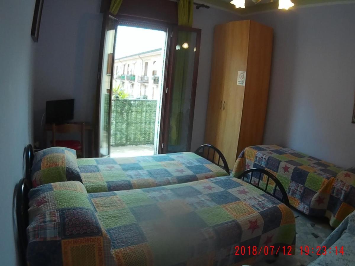 The Caponi Bros Bed & Breakfast Mestre Bagian luar foto